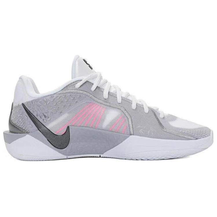 Nike Sabrina 2 'Lily' Secondary image