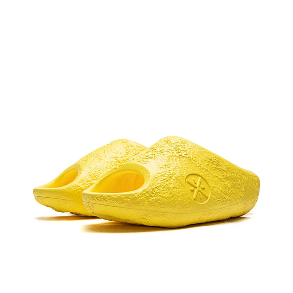LiNing Wade Slides Meteorite 'Yellow'