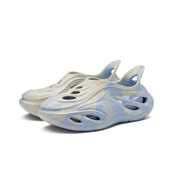 361° Swimming Whale 1 ‘Blue and Gray'