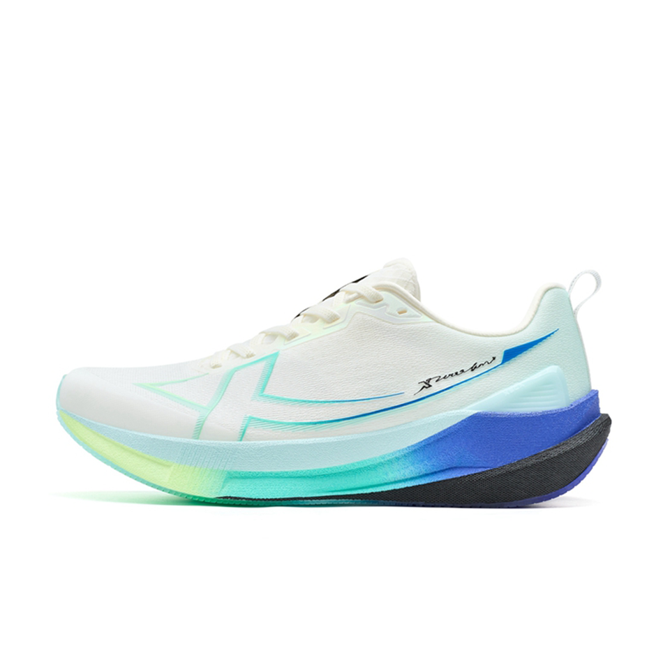 XTEP 2000km 5.0 'White Blue' Main image