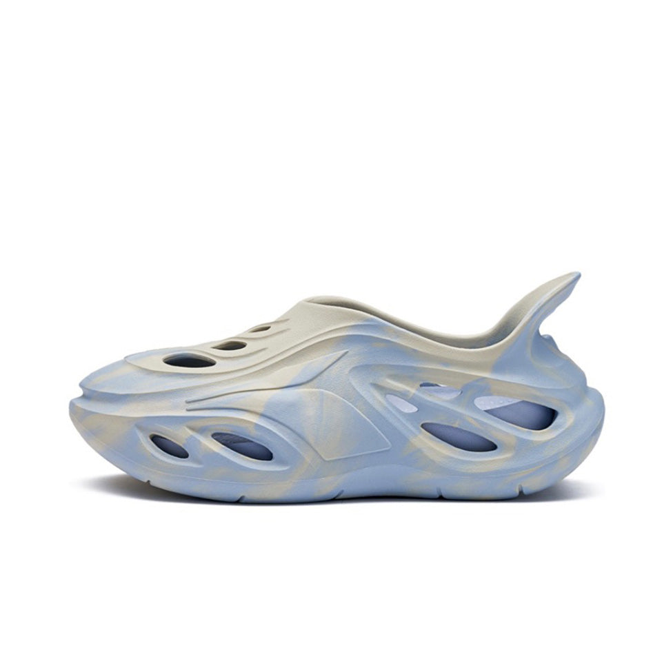 361° Swimming Whale 1 ‘Blue and Gray' Main image
