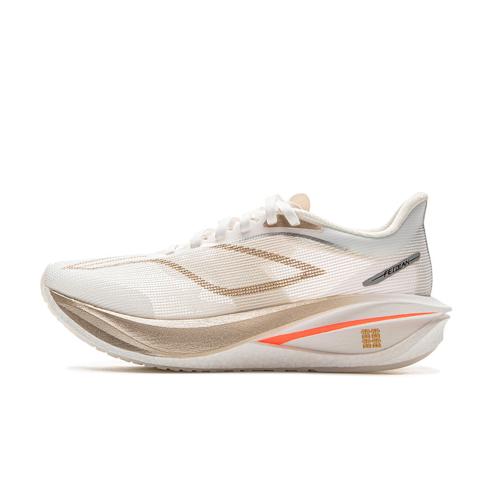 LiNing Feidian 5 Challenger 「Women」'Ecru' | Running Shoes Main image