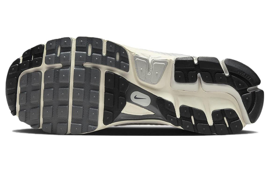 Nike Zoom Vomero 5 'Platinum Tint' | Running Shoes