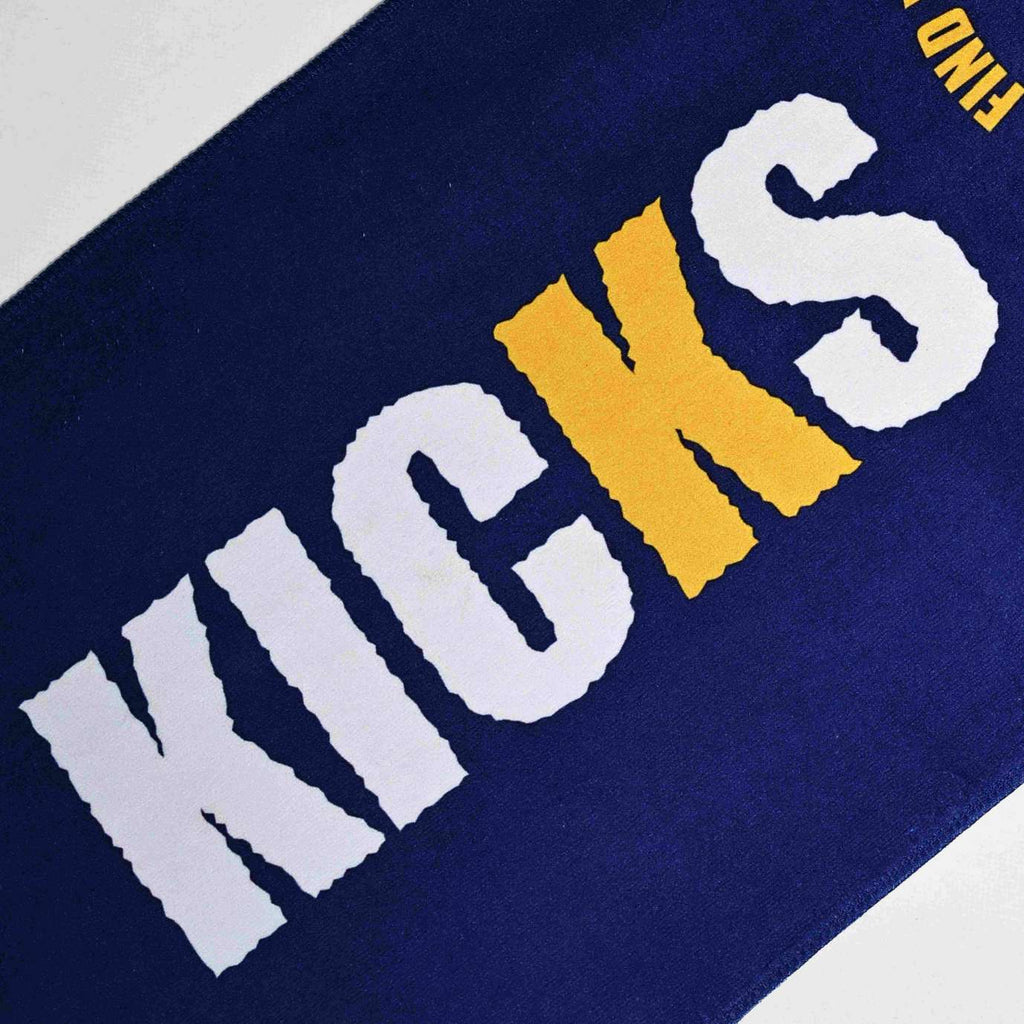 Free Towel on New Styles(Limited One Random Colorway Towel )