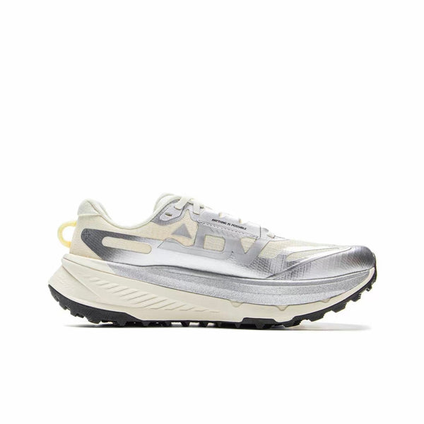 LiNing DiLu 2 ‘Beige Silver’「Women」