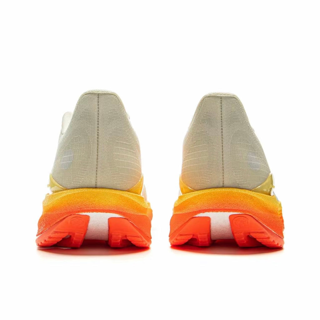 LiNing Super Light 22 ’Beige Orange‘ | Running Shoes