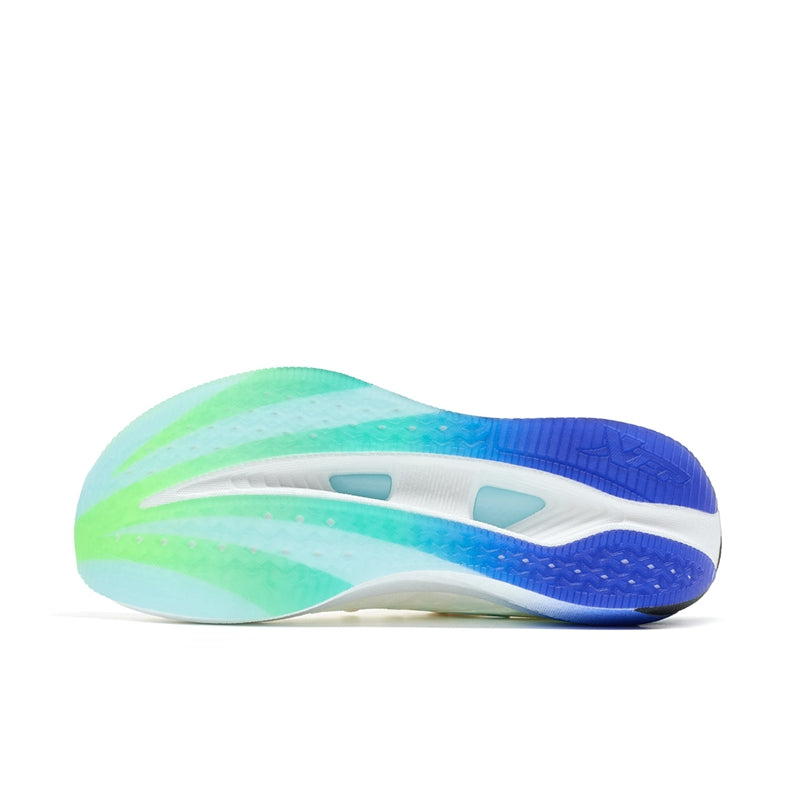 XTEP 2000km 5.0 'White Blue'